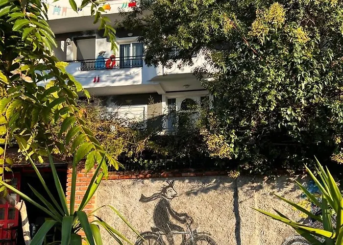 Hostel Divina Tirana